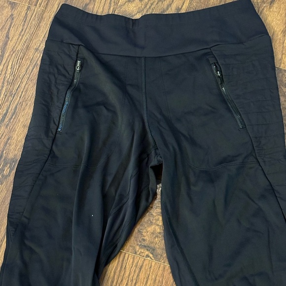 Athleta Black High-Waisted Leggings for Performance - Picture 3 of 6